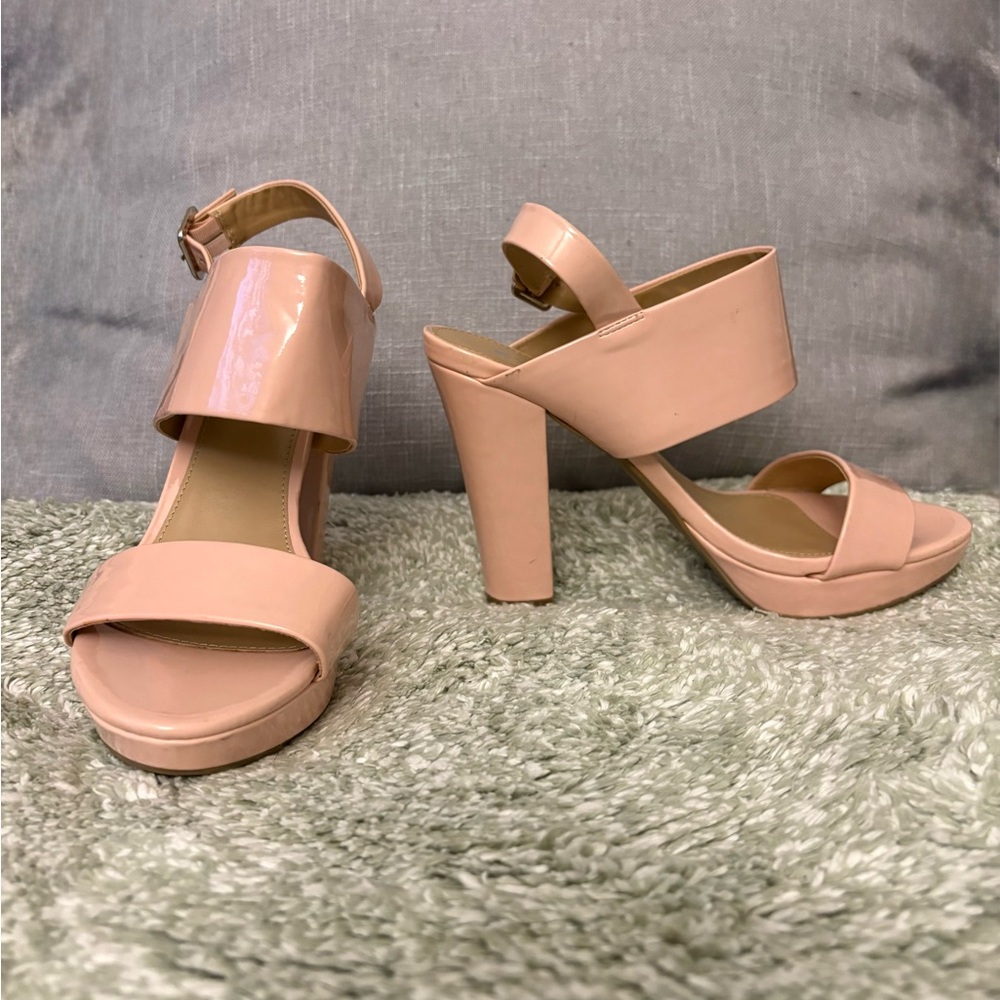 Lawren by Report-Pink Patent Leather Platform 4” Stacked Heel Sandal Size 10 new